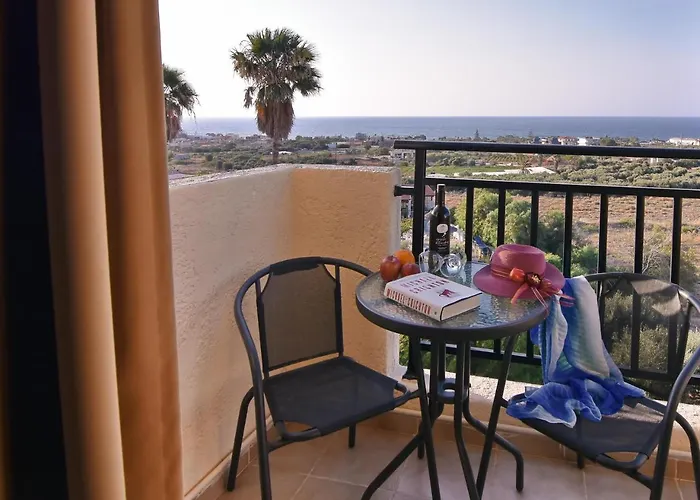 Hotel Ocean Heights View 4*