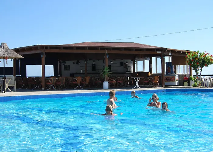 Готель Ocean Heights View 4*