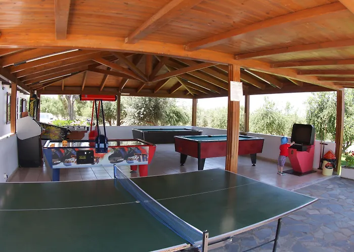 Ocean Heights View Готель