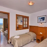 Hotel Ocean Heights View 4*