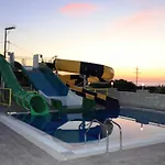 Ocean Heights View Hotel