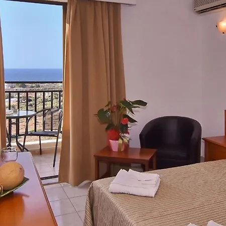 Ocean Heights View מלון